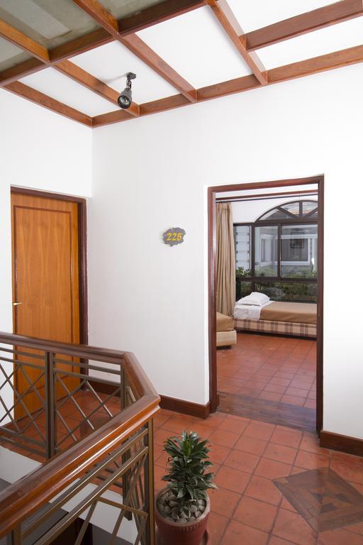 Trek-O-Tel Hotel Pokhara Eksteriør billede