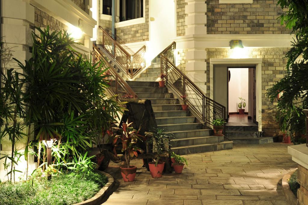 Trek-O-Tel Hotel Pokhara Eksteriør billede