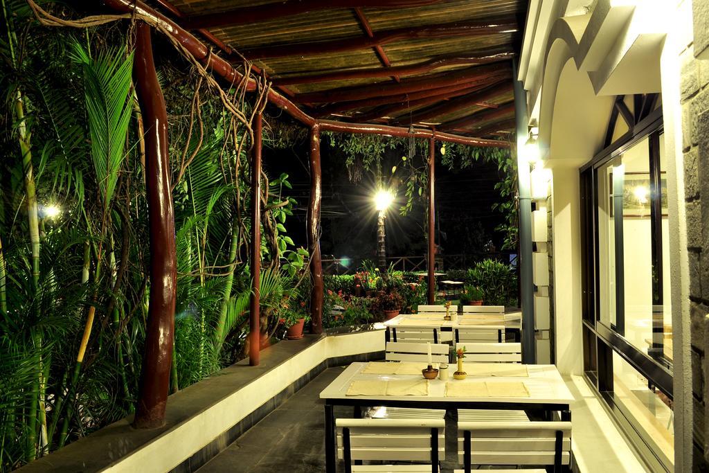 Trek-O-Tel Hotel Pokhara Eksteriør billede