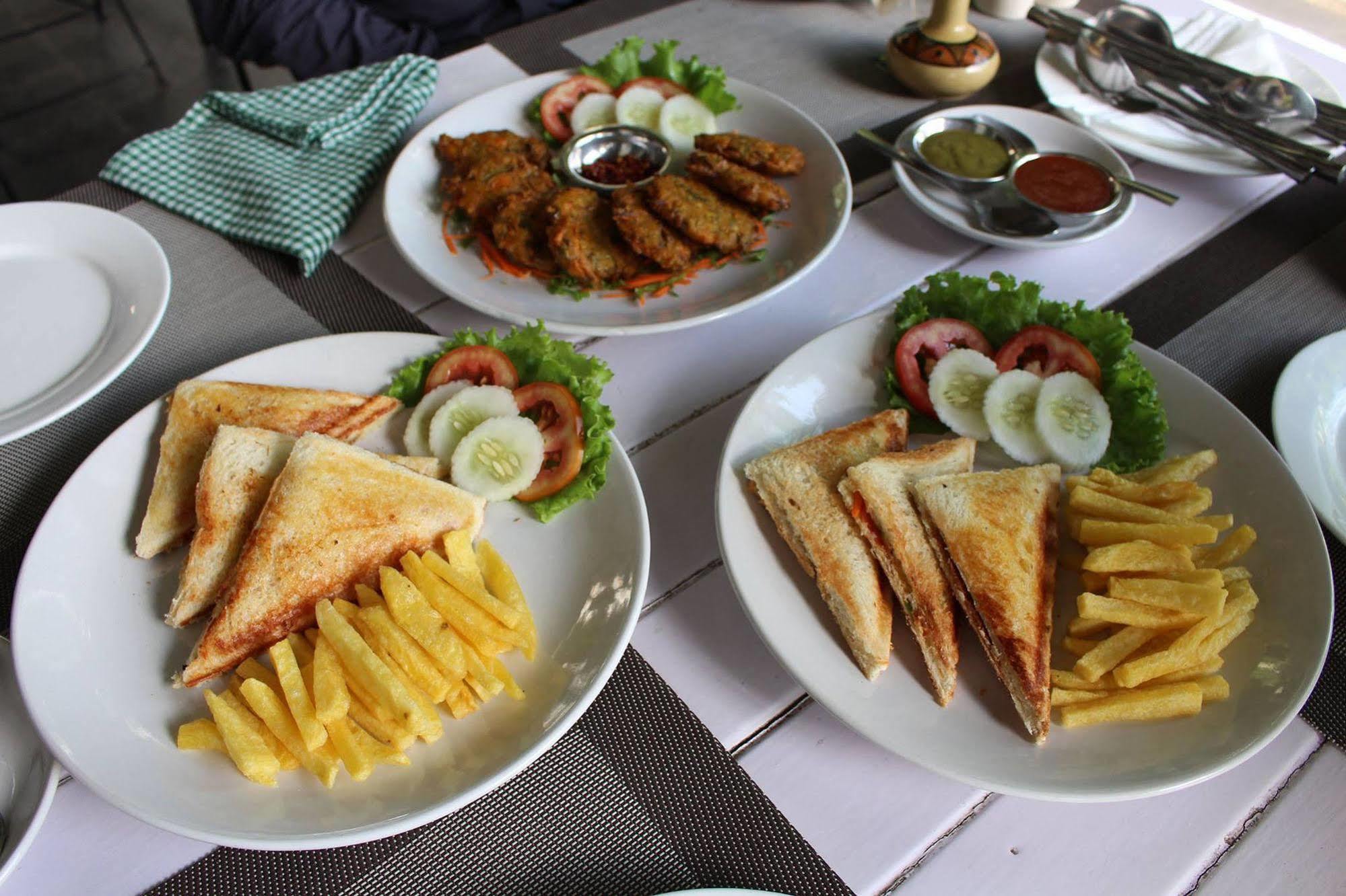 Trek-O-Tel Hotel Pokhara Eksteriør billede